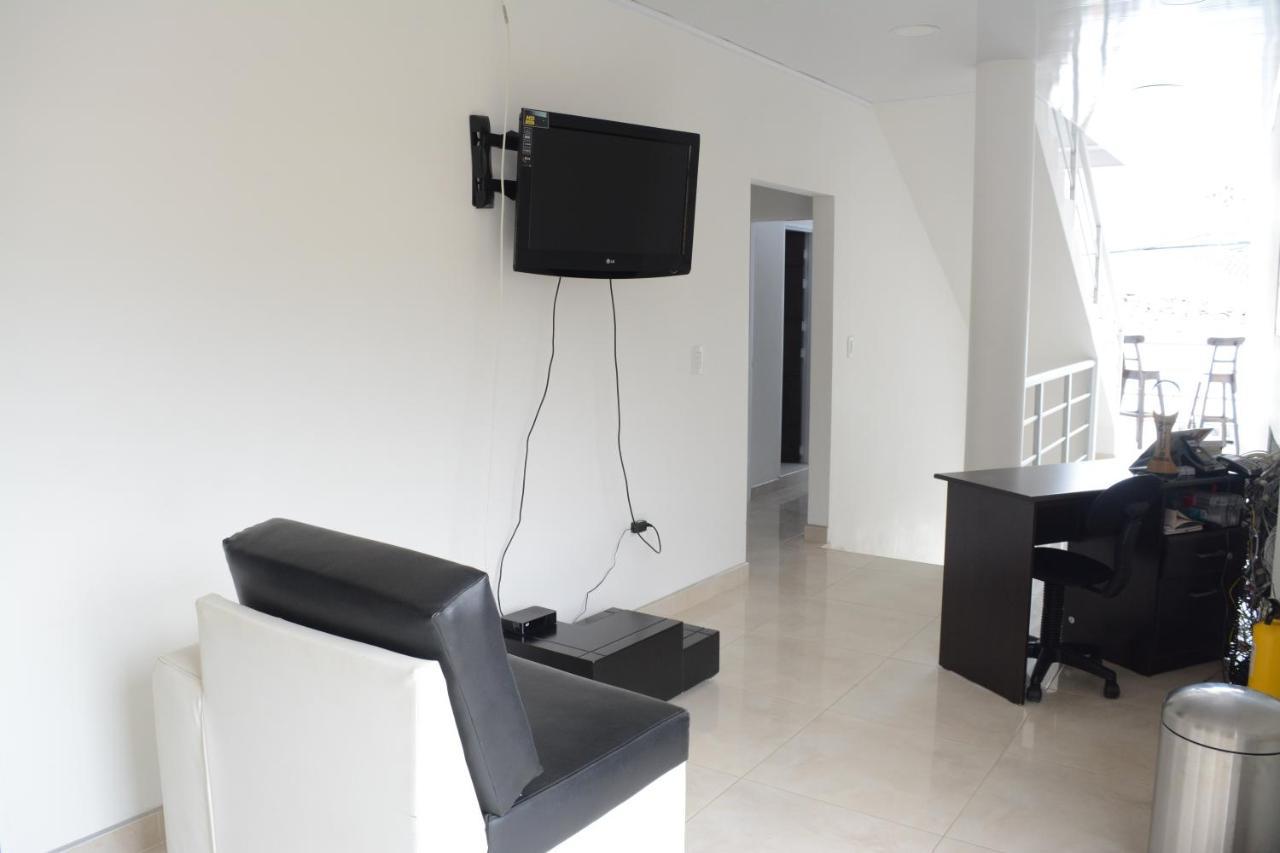 Hotel Brisas Del Norte Roldanillo Εξωτερικό φωτογραφία