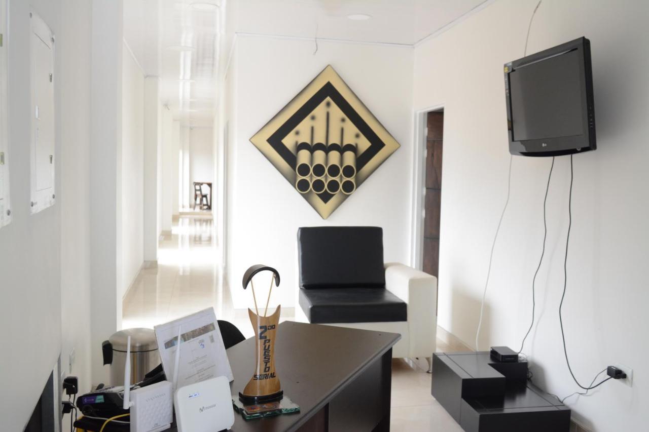 Hotel Brisas Del Norte Roldanillo Εξωτερικό φωτογραφία