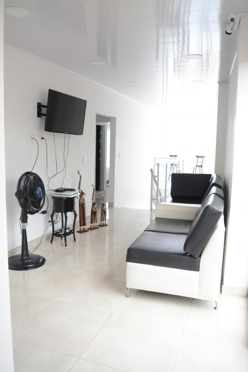 Hotel Brisas Del Norte Roldanillo Εξωτερικό φωτογραφία